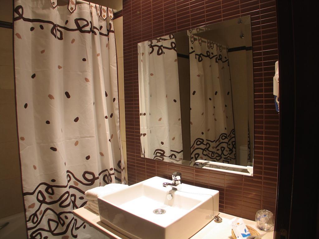 Hotel San Cristobal コリア 部屋 写真