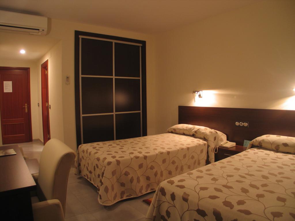 Hotel San Cristobal コリア 部屋 写真