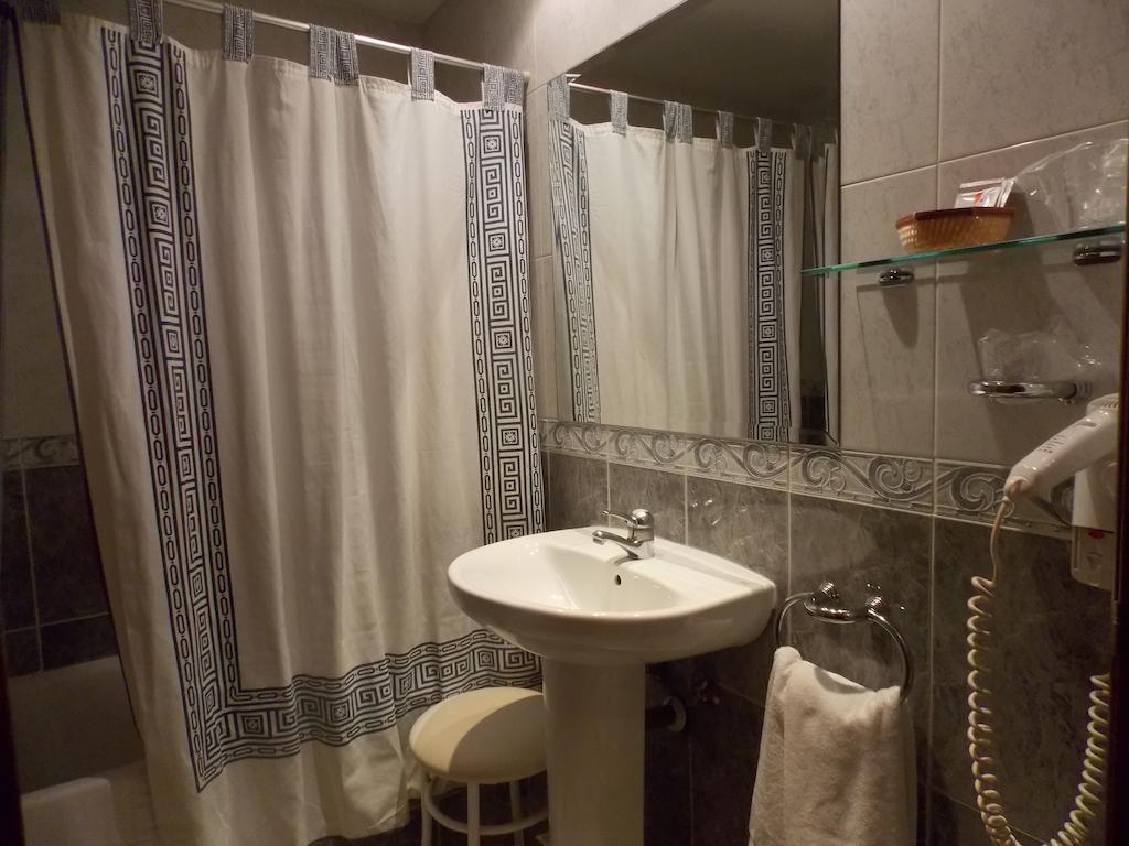 Hotel San Cristobal コリア 部屋 写真